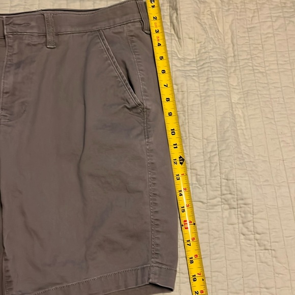 Gray stretch chino shorts 32 - Picture 9 of 11